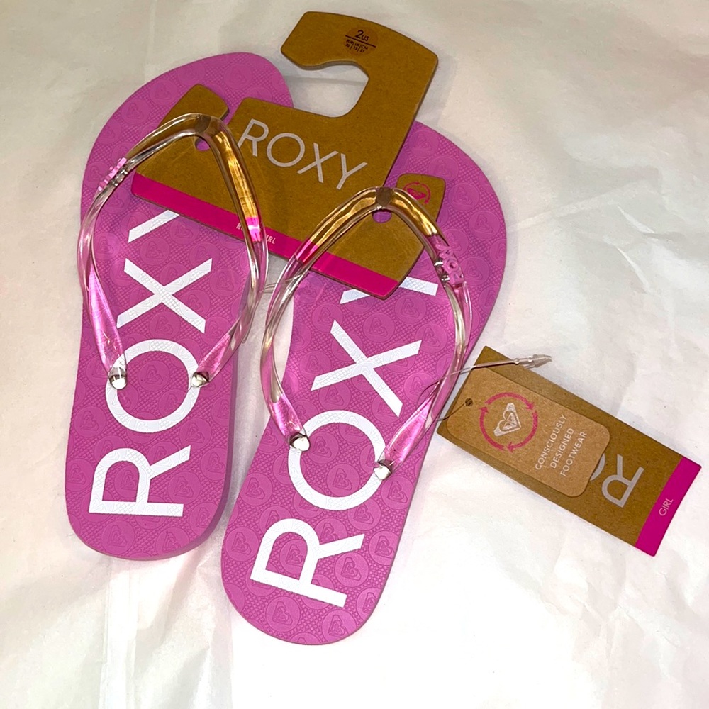 NWT Roxy flip flops for girls